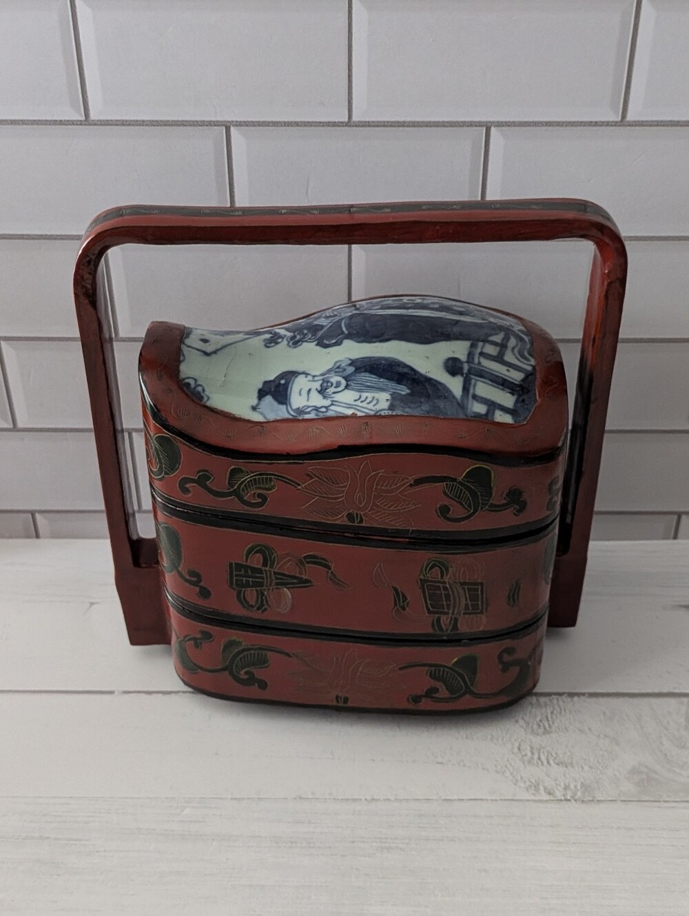 Antique Chinese Wedding Basket, Chinese lunchbox, Porcelain Plaque Insert - Picture 10 of 12